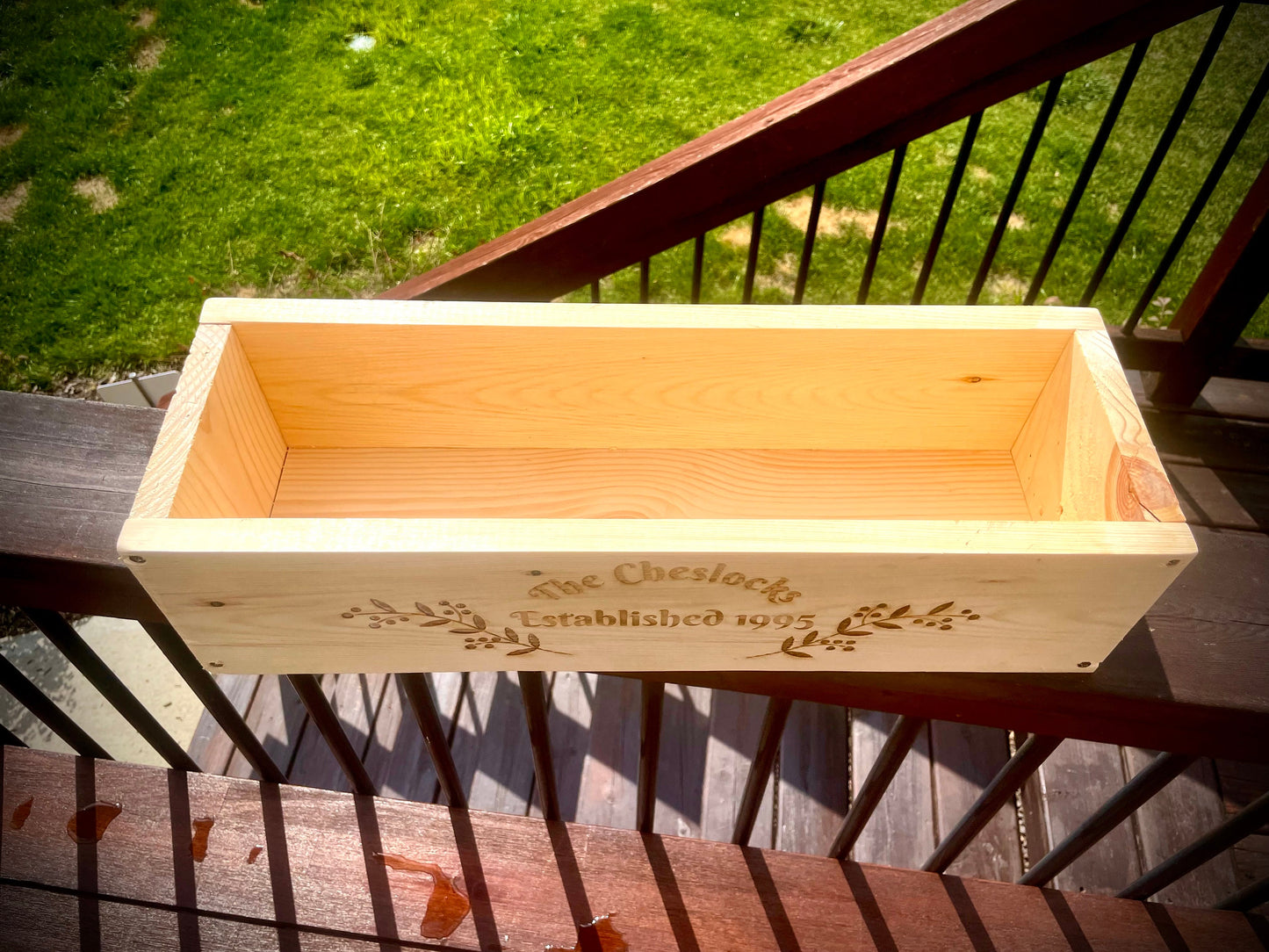 Rustic Wood Flower & Planter Box | Custom Engraving | 2 Sizes | 13 Finishes