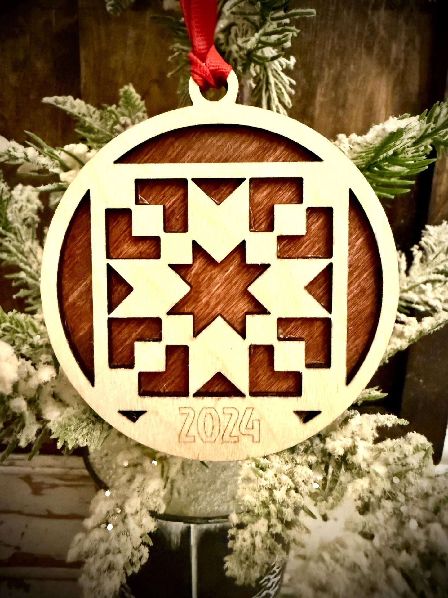 Quilt Pattern Personalized 2-Layer Wood Christmas Ornament & Gift Tag | Multiple Finishes | Quilter Gift