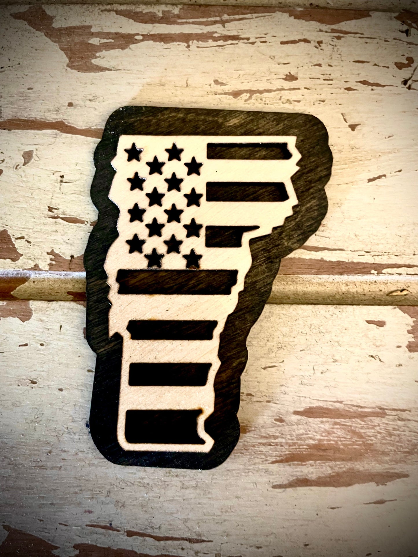 Vermont US Flag 2-Layer Wood Refrigerator Magnet | 12 Finishes | Patriotic Gift