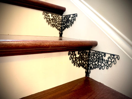 Hawaiian Puakenikeni Lei Wood Staircase Corner Accents | Set of 4 | Multiple Sizes & Finishes | Style A