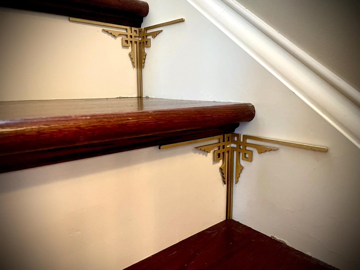 Art Deco art deco staircase corner accents / embellishments (set of 4) available in natural or 14 other finishes- set S