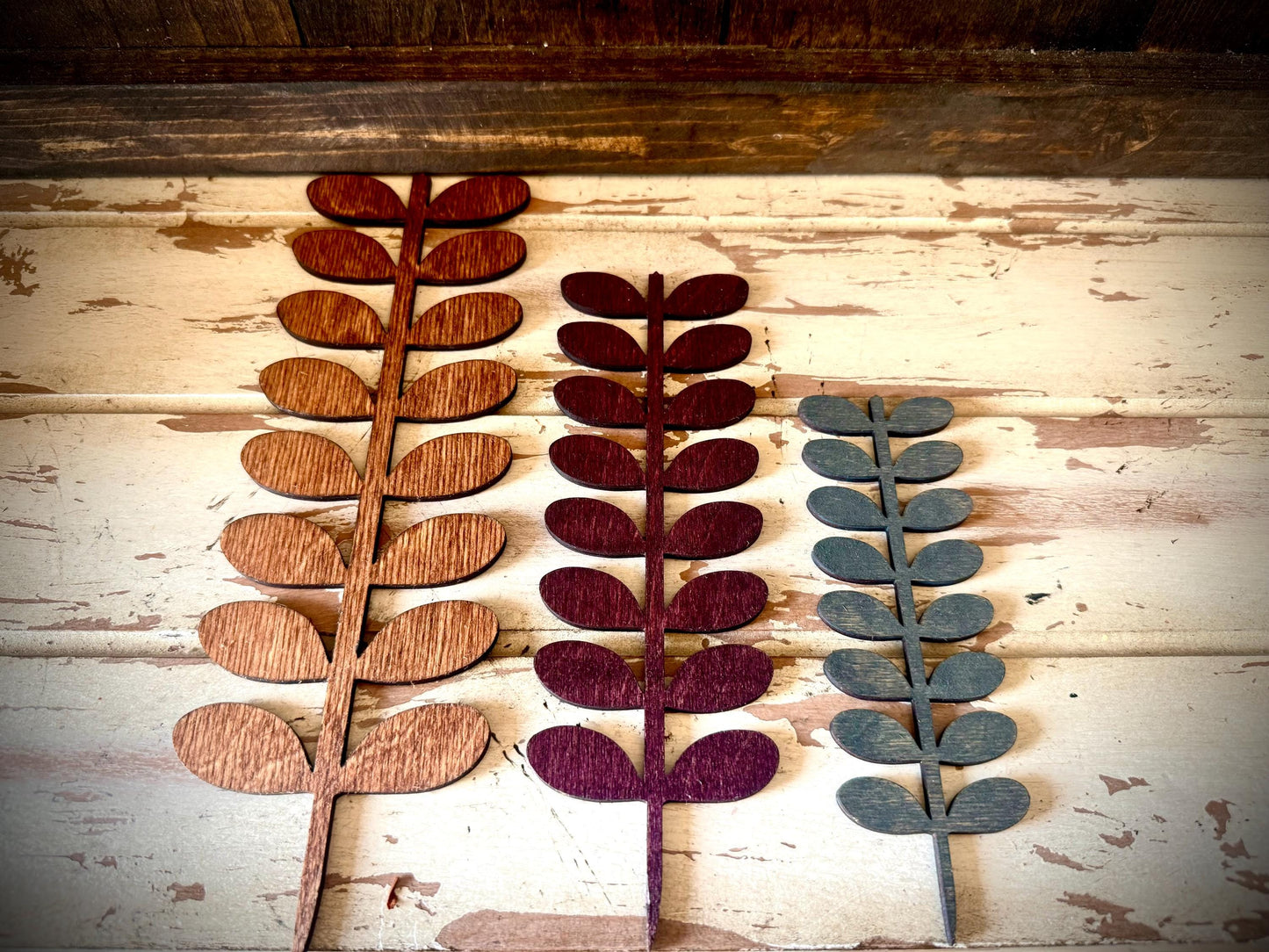 Mid Century Modern Leafy Vine Boho Indoor Plant Trellis | Multiple Sizes & Finishes