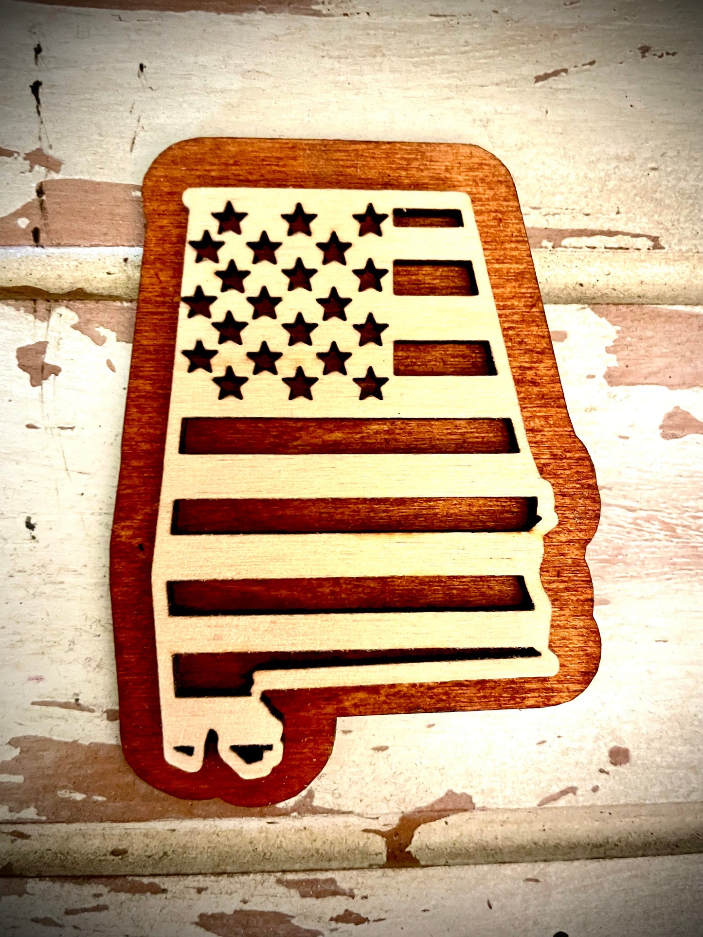 Alabama US Flag 2-Layer Wood Refrigerator Magnet | 12 Finishes | Patriotic Gift