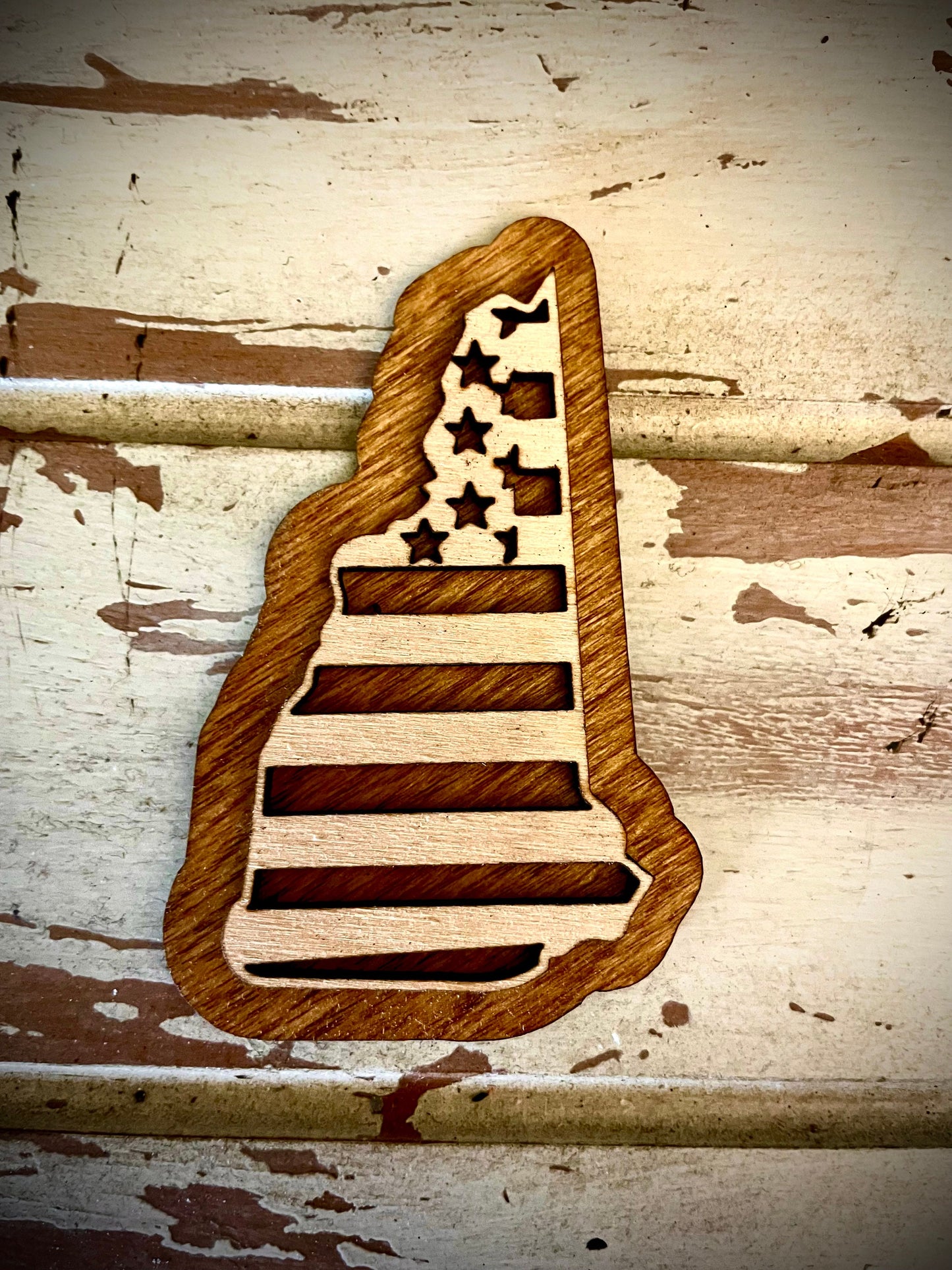 New Hampshire US Flag 2-Layer Wood Refrigerator Magnet | 12 Finishes | Patriotic Gift