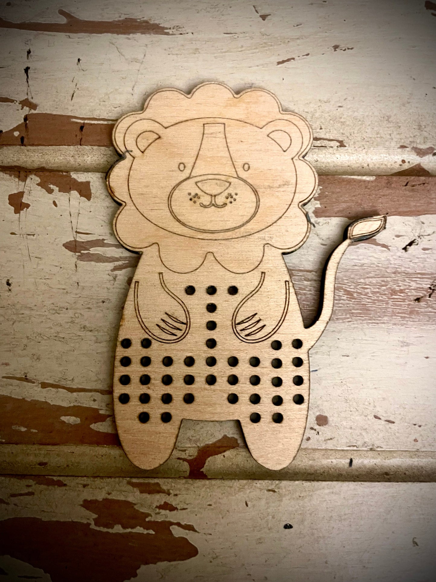 Cross Stitch Lion Wood Blanks | Assorted Quantities