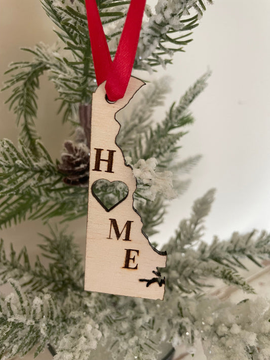 Delaware HOME Wood Ornament & Gift Tag | 12 Finishes | State Pride Gift