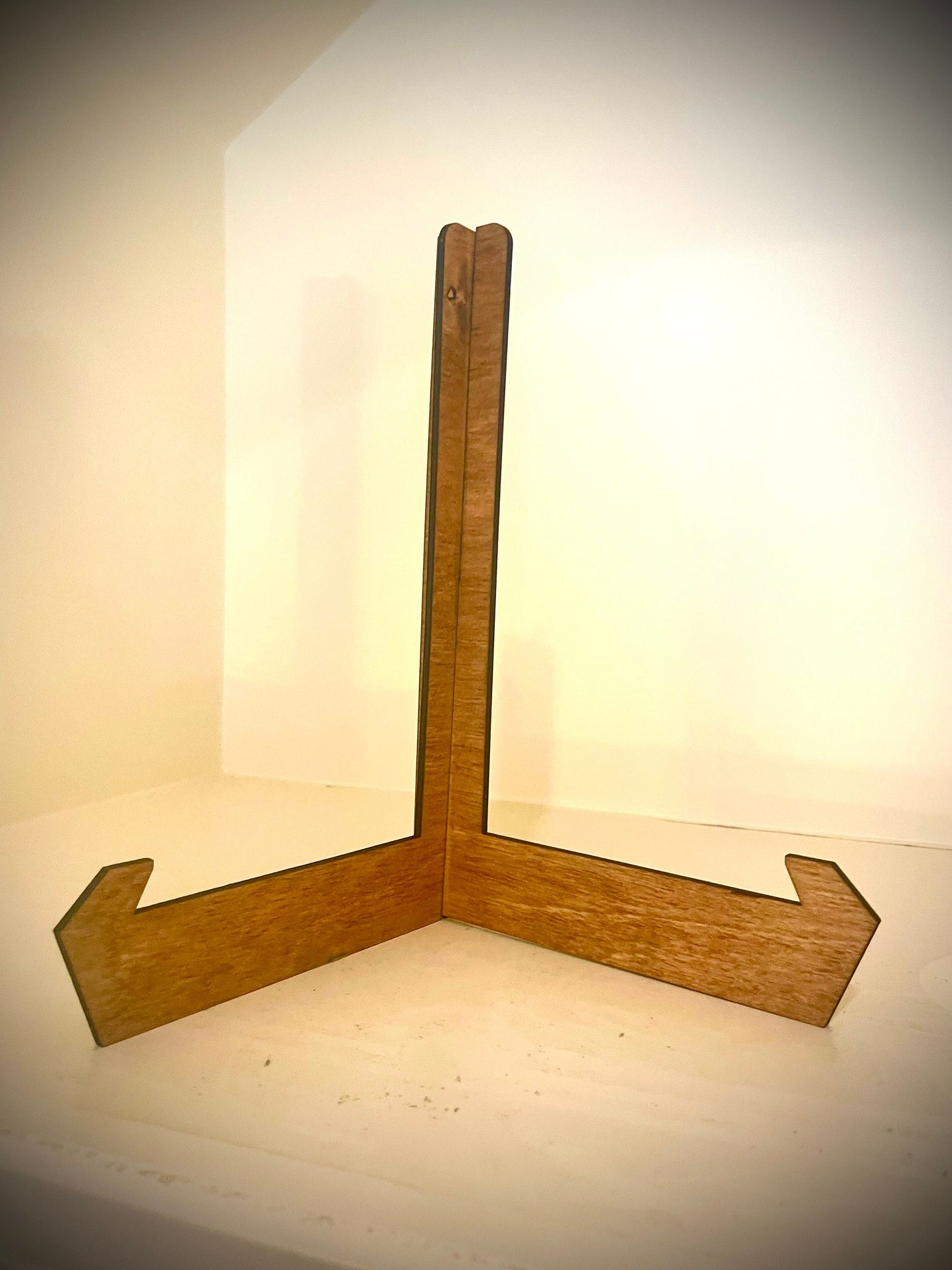 Wide Stance Wood Display Easel | Art, Photo & Plate Stand | 5 Sizes, 12 Finishes