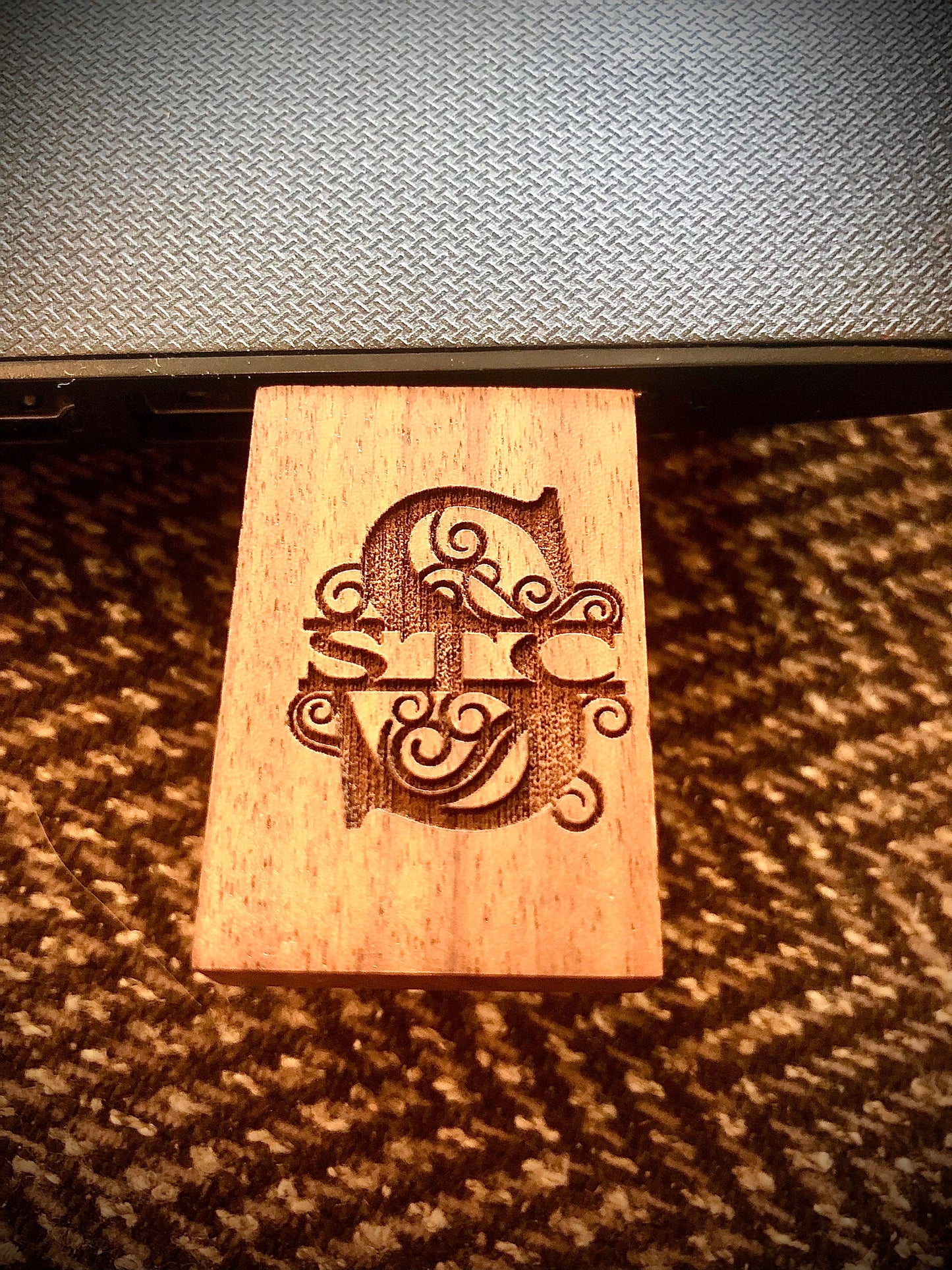 Custom Engraved Wood Thumb Drive | 4GB USB Flash Drive | Personalized Tech Gift