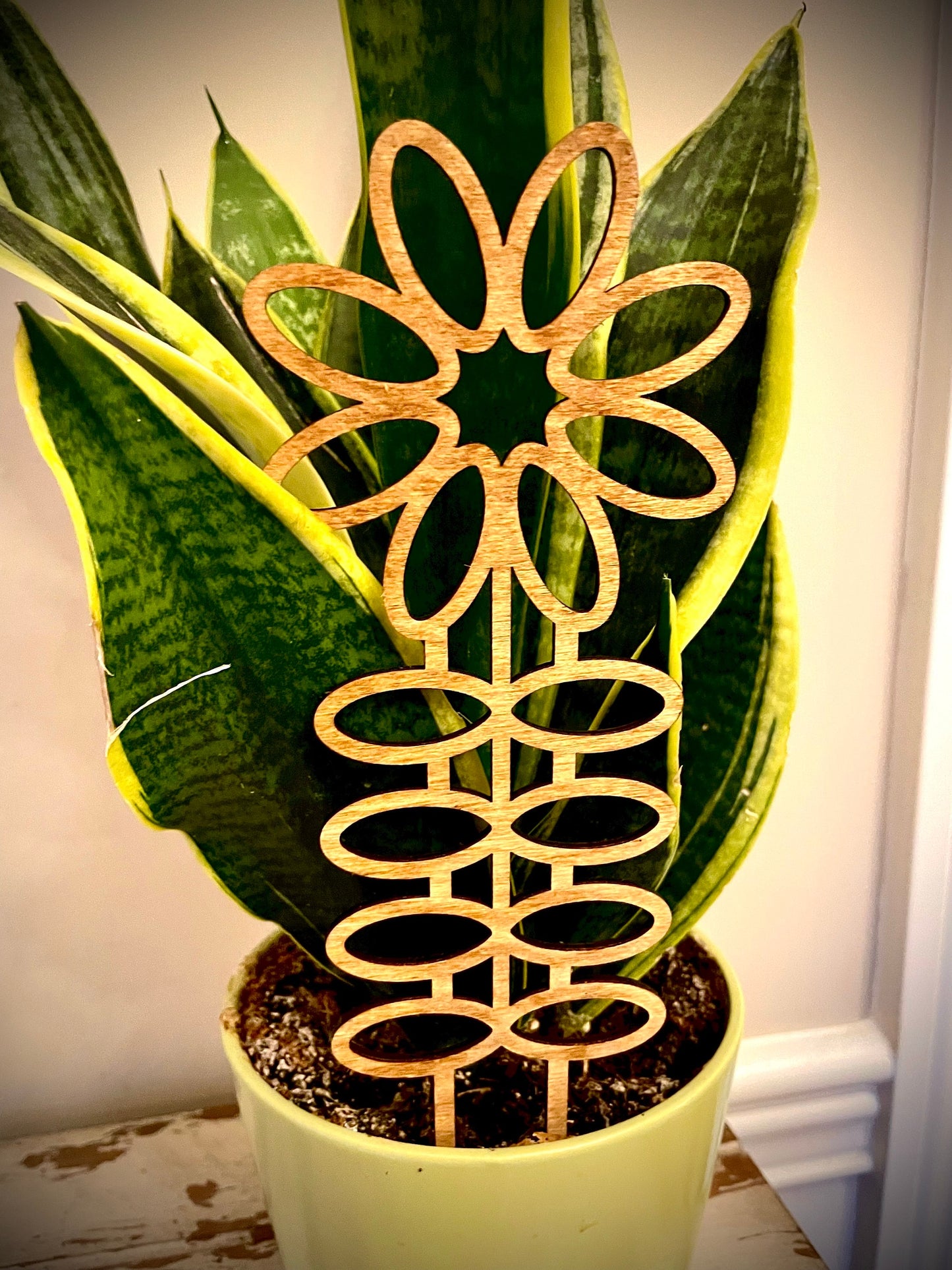 Boho Indoor Plant Trellis | Flower | Multiple Sizes & Finishes | Style F